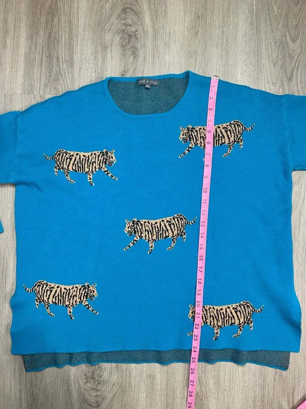 Pixi + Ivy Women's Blue Tiger Print Oversized Knit Sweater